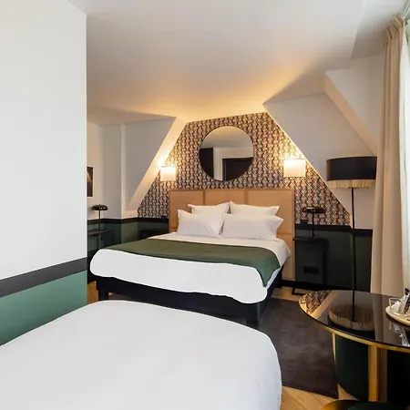 Отель Bristol Union Intra Muros 3*