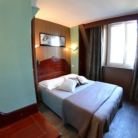 Отель Bristol Union Intra Muros 3*